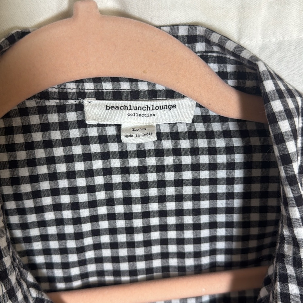 BeachLunchLounge Gingham Button Down With Floral Embroidery - Picture 2 of 6